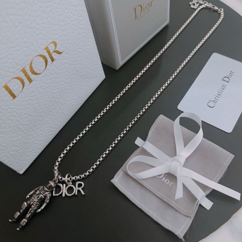 chr1st1an D10r necklaces
